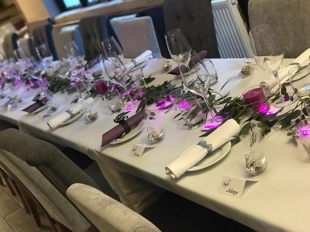 Kingswell Hotel & Restaurant - Boutique Hotel Didcot Esterno foto